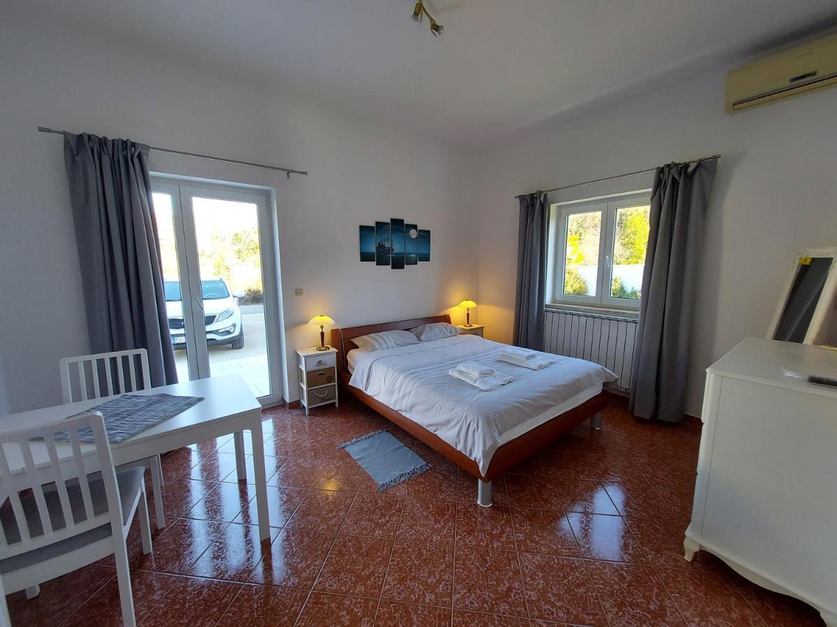 Soline Ada Apartman Pjescana Uvala Kültér fotó