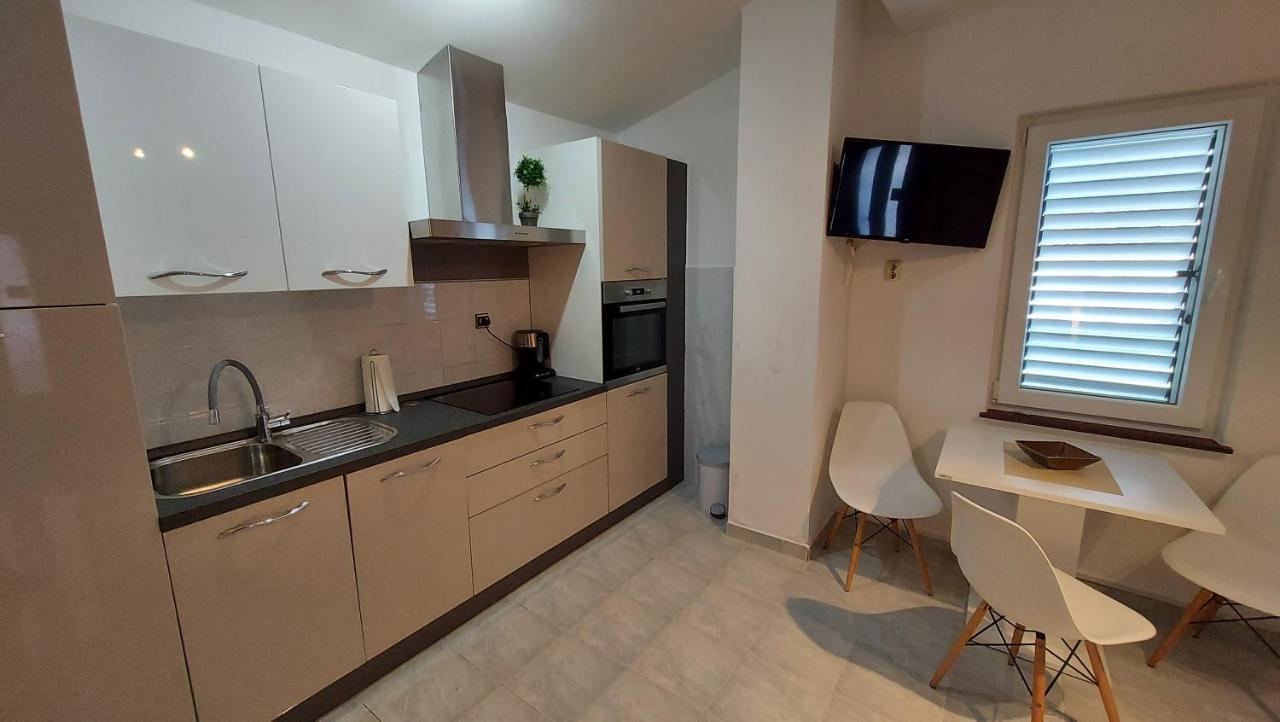 Soline Ada Apartman Pjescana Uvala Kültér fotó