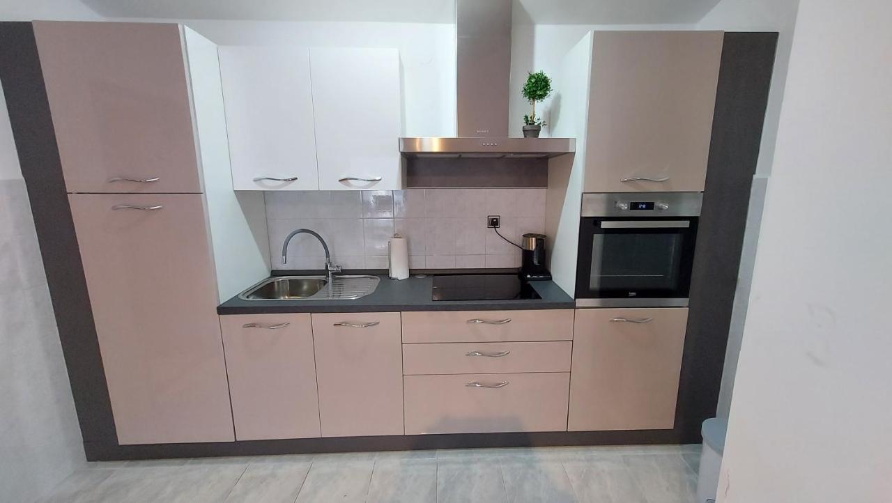 Soline Ada Apartman Pjescana Uvala Kültér fotó