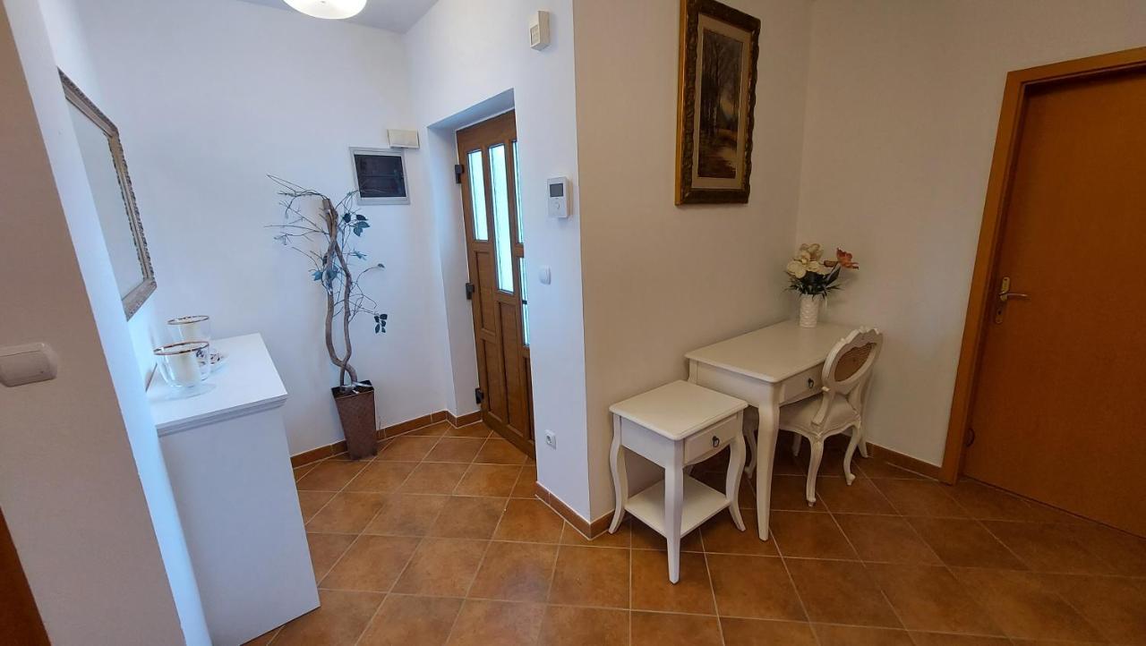 Soline Ada Apartman Pjescana Uvala Kültér fotó