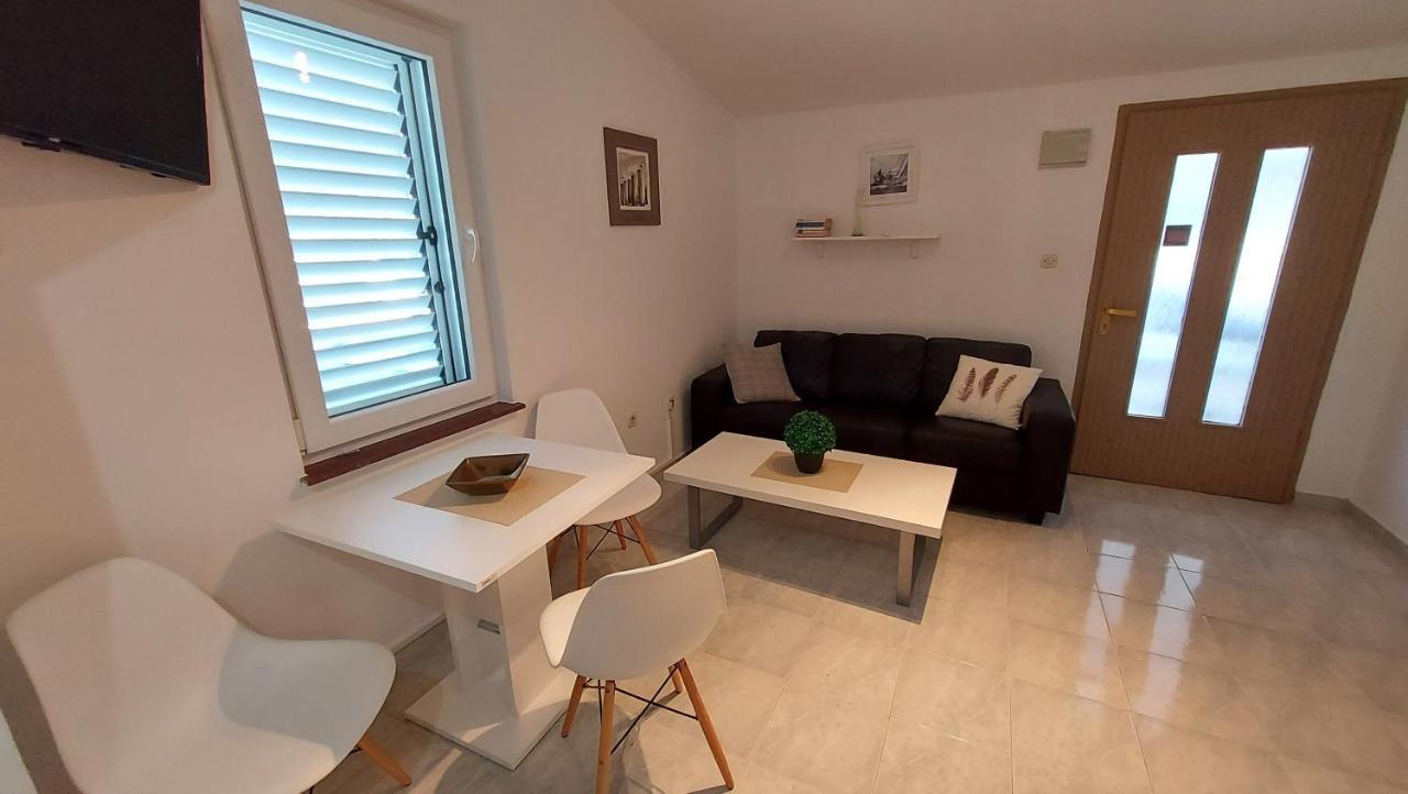 Soline Ada Apartman Pjescana Uvala Kültér fotó