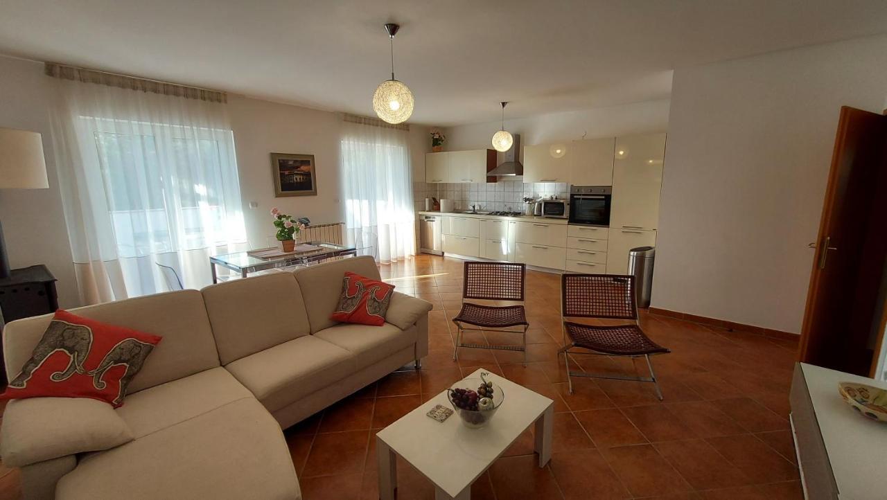 Soline Ada Apartman Pjescana Uvala Kültér fotó