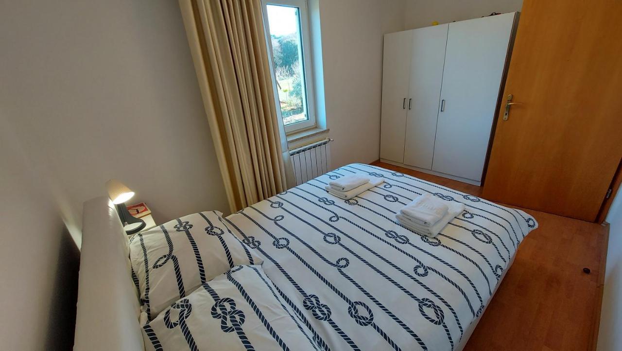 Soline Ada Apartman Pjescana Uvala Kültér fotó