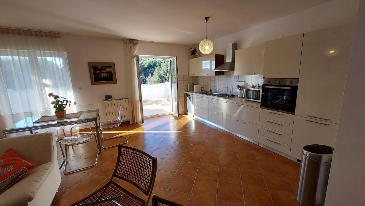 Soline Ada Apartman Pjescana Uvala Kültér fotó