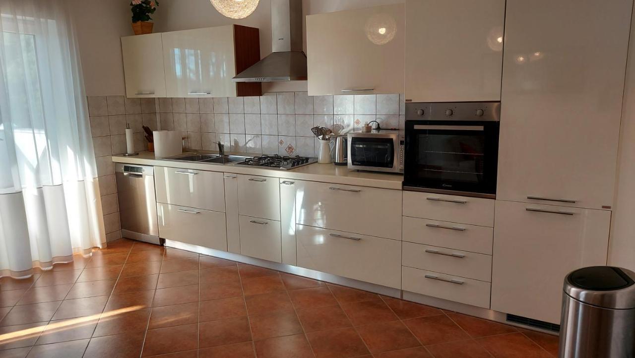 Soline Ada Apartman Pjescana Uvala Kültér fotó